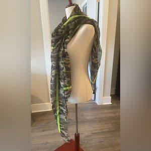 Express lightweight Scarf